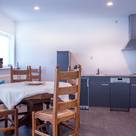 Vila Ravennest Epe Exteriér fotografie